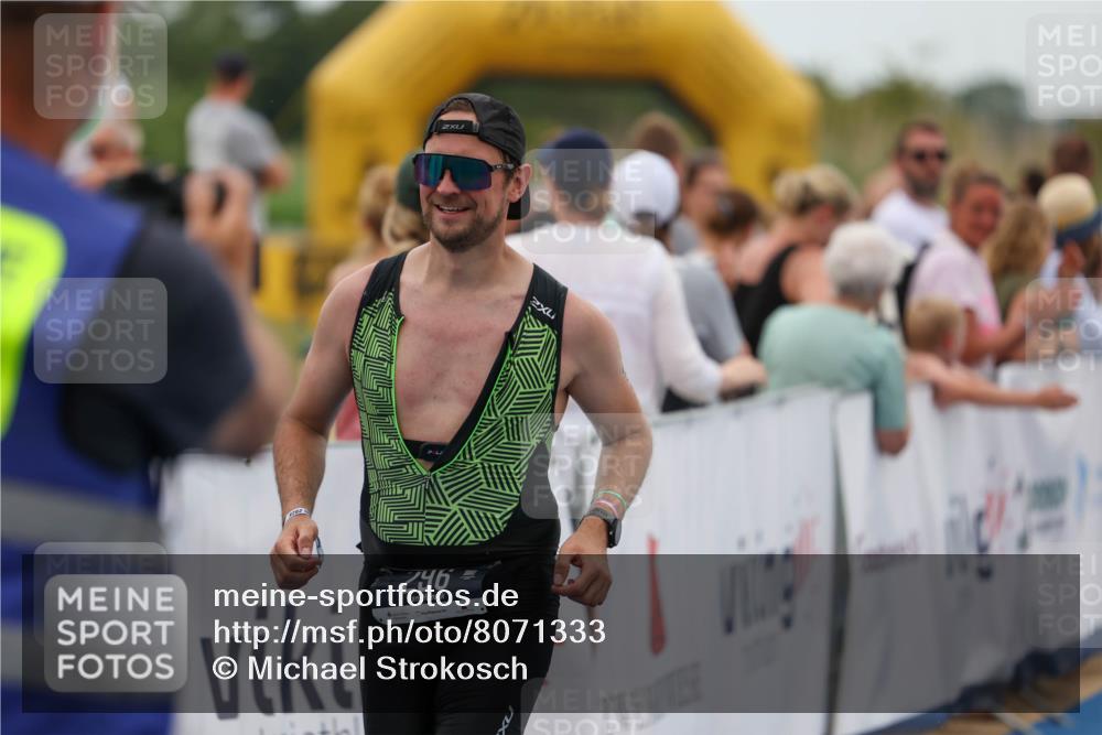 22.06.2025 - Viking Triathlon Michael Strokosch http://msf.ph/oto/8071333 22.06.2025 15:28:51 Ziel 47, 296 meine-sportfotos.de