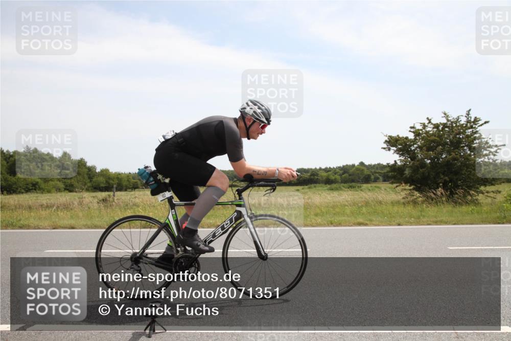 22.06.2025 - Viking Triathlon Yannick Fuchs http://msf.ph/oto/8071351 22.06.2025 12:26:08 Radfahren 70, 103, 304, 398 meine-sportfotos.de