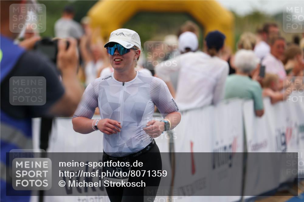 22.06.2025 - Viking Triathlon Michael Strokosch http://msf.ph/oto/8071359 22.06.2025 15:28:58 Ziel 47 meine-sportfotos.de