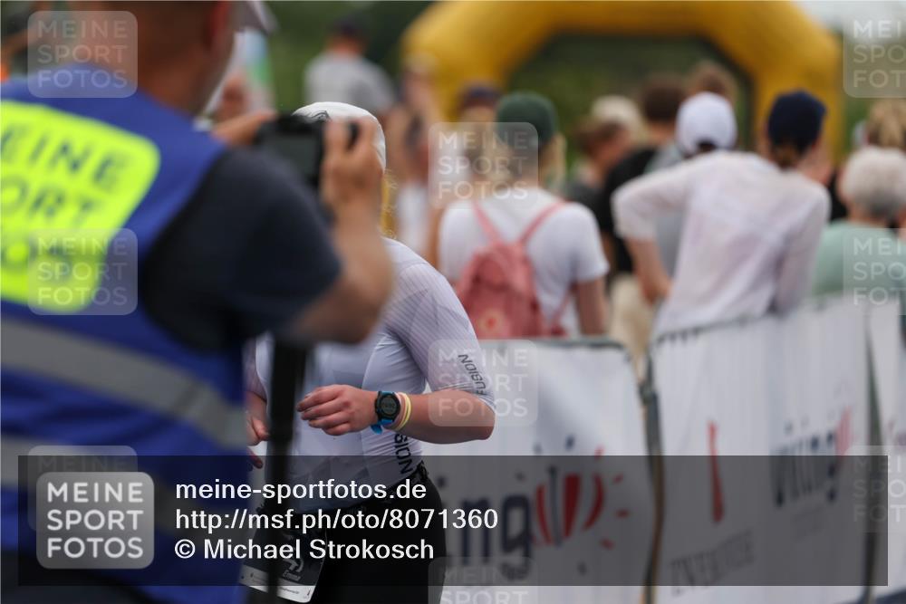 22.06.2025 - Viking Triathlon Michael Strokosch http://msf.ph/oto/8071360 22.06.2025 15:28:58 Ziel 47 meine-sportfotos.de