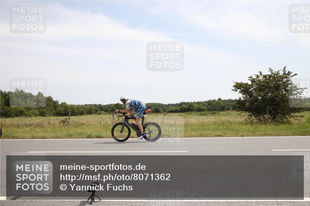 22.06.2025 - Viking Triathlon Yannick Fuchs http://msf.ph/oto/8071362 22.06.2025 12:26:10 Radfahren 70, 103, 304, 398, 544 meine-sportfotos.de