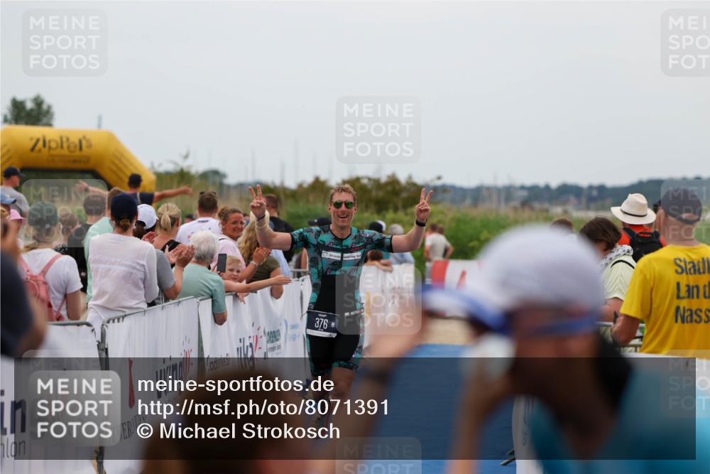 22.06.2025 - Viking Triathlon Michael Strokosch http://msf.ph/oto/8071391 22.06.2025 15:29:21 Ziel 376 meine-sportfotos.de