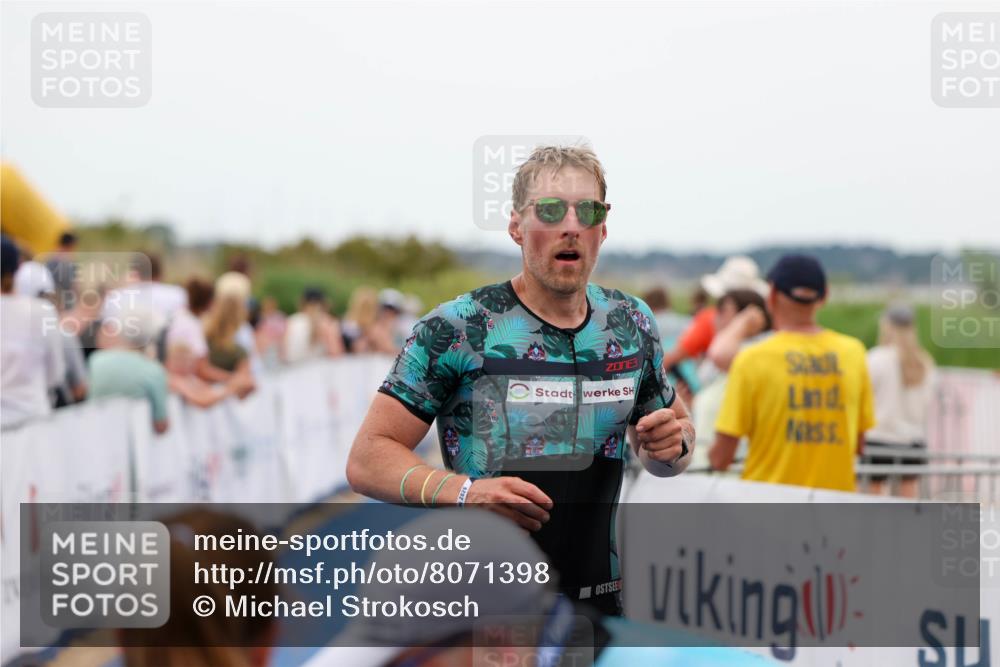 22.06.2025 - Viking Triathlon Michael Strokosch http://msf.ph/oto/8071398 22.06.2025 15:29:24 Ziel 376 meine-sportfotos.de