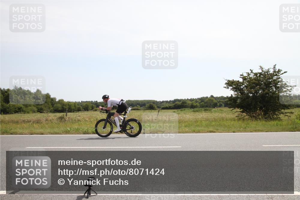 22.06.2025 - Viking Triathlon Yannick Fuchs http://msf.ph/oto/8071424 22.06.2025 11:49:36 Radfahren 22, 487, 488 meine-sportfotos.de