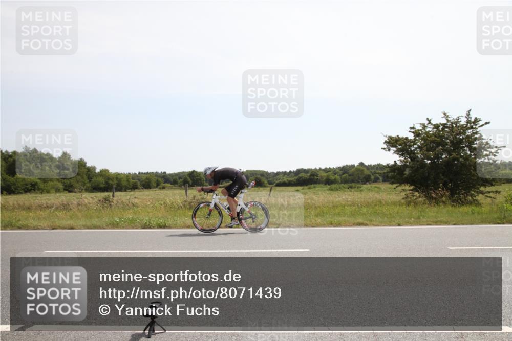 22.06.2025 - Viking Triathlon Yannick Fuchs http://msf.ph/oto/8071439 22.06.2025 11:49:43 Radfahren 331, 375 meine-sportfotos.de