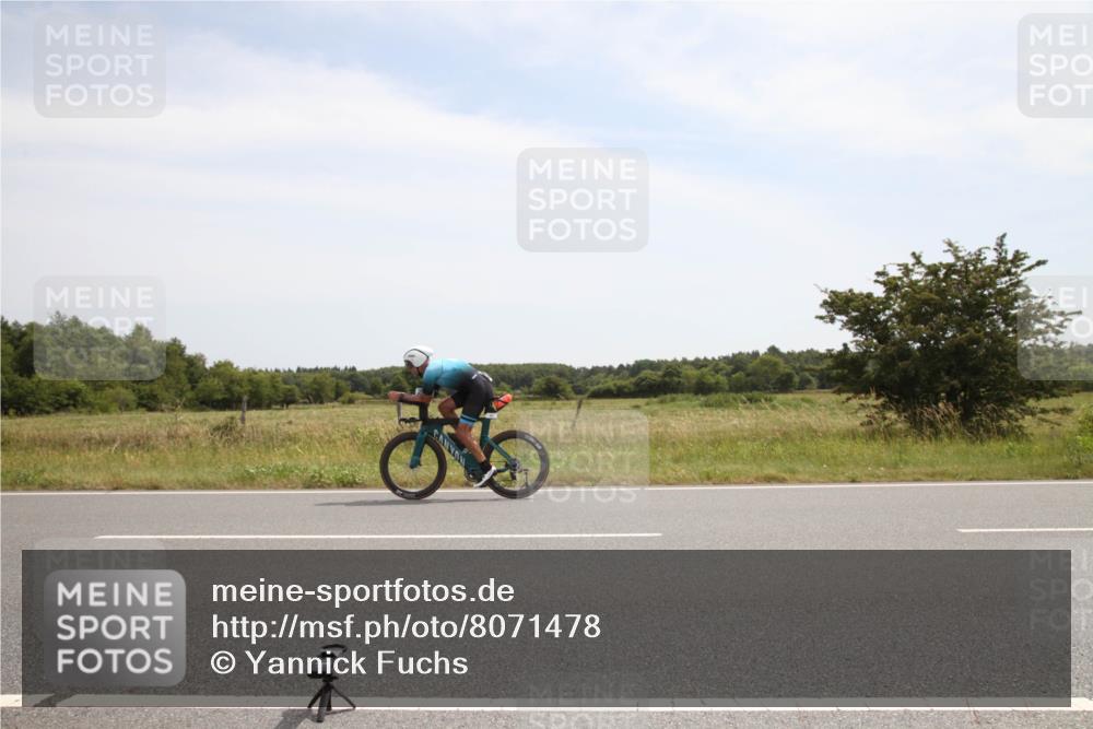 22.06.2025 - Viking Triathlon Yannick Fuchs http://msf.ph/oto/8071478 22.06.2025 12:27:23 Radfahren 29, 382, 451 meine-sportfotos.de