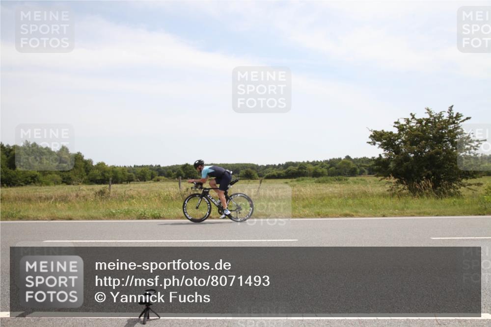 22.06.2025 - Viking Triathlon Yannick Fuchs http://msf.ph/oto/8071493 22.06.2025 12:27:28 Radfahren 36, 228, 382 meine-sportfotos.de
