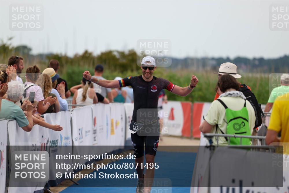 22.06.2025 - Viking Triathlon Michael Strokosch http://msf.ph/oto/8071495 22.06.2025 15:30:05 Ziel 433 meine-sportfotos.de