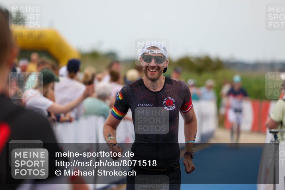 22.06.2025 - Viking Triathlon Michael Strokosch http://msf.ph/oto/8071518 22.06.2025 15:30:08 Ziel 433 meine-sportfotos.de