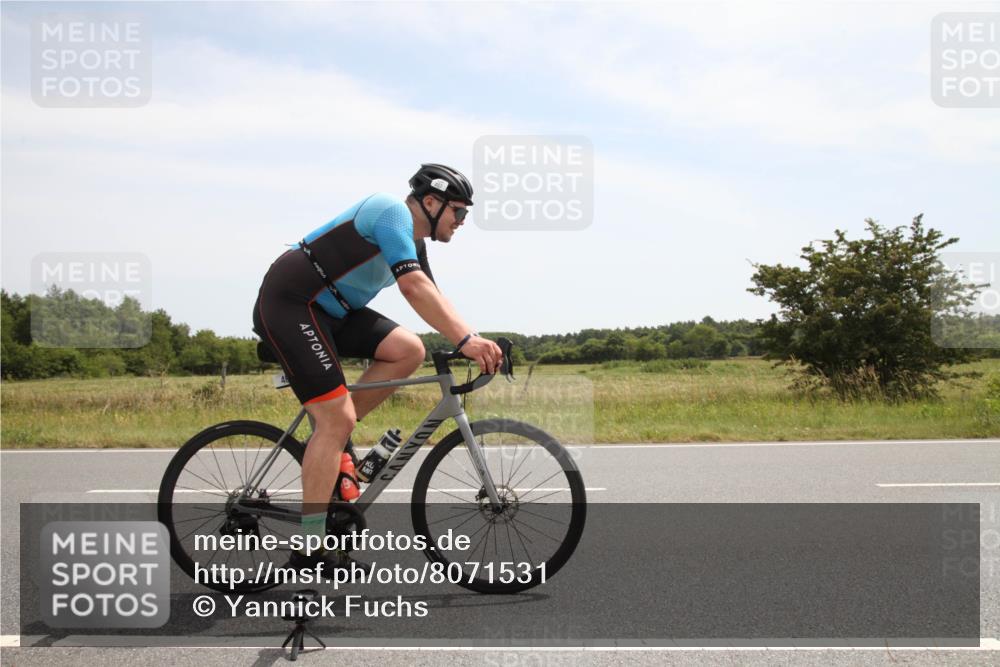 22.06.2025 - Viking Triathlon Yannick Fuchs http://msf.ph/oto/8071531 22.06.2025 12:27:58 Radfahren 286, 467 meine-sportfotos.de