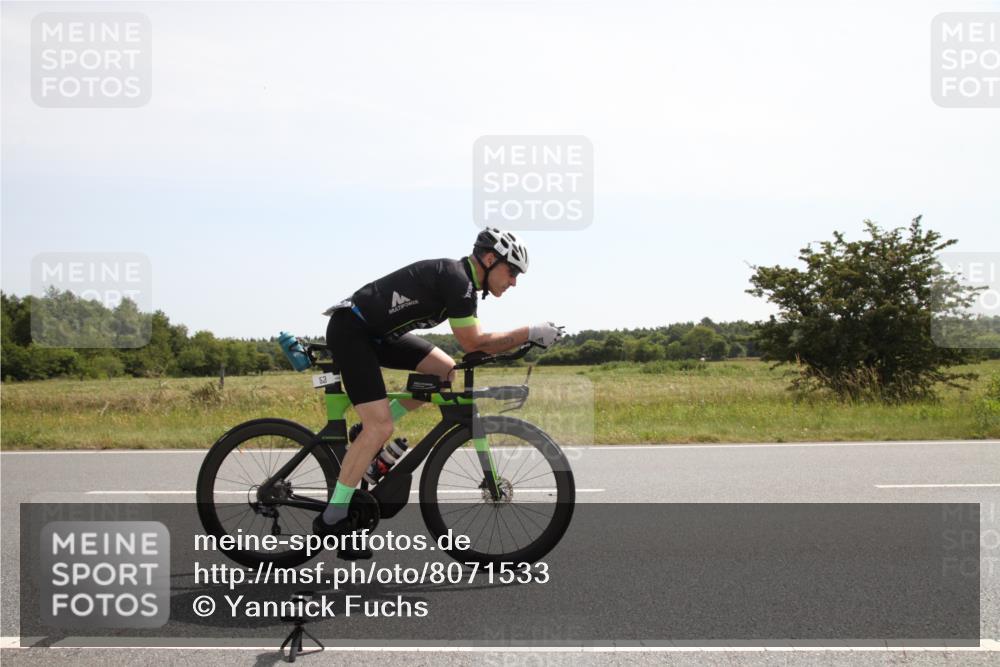 22.06.2025 - Viking Triathlon Yannick Fuchs http://msf.ph/oto/8071533 22.06.2025 11:50:19 Radfahren 72, 153, 523, 639 meine-sportfotos.de
