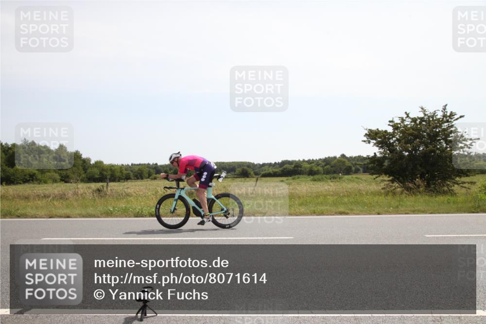 22.06.2025 - Viking Triathlon Yannick Fuchs http://msf.ph/oto/8071614 22.06.2025 11:51:04 Radfahren 14, 41, 358, 440, 655 meine-sportfotos.de