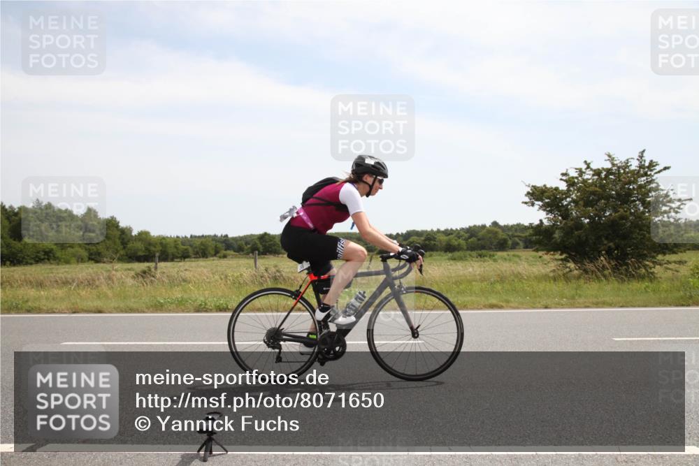 22.06.2025 - Viking Triathlon Yannick Fuchs http://msf.ph/oto/8071650 22.06.2025 12:29:13 Radfahren 11, 33, 59, 249, 298 meine-sportfotos.de