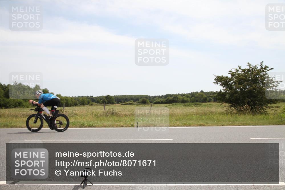 22.06.2025 - Viking Triathlon Yannick Fuchs http://msf.ph/oto/8071671 22.06.2025 12:29:17 Radfahren 11, 33, 59, 249, 298, 386 meine-sportfotos.de