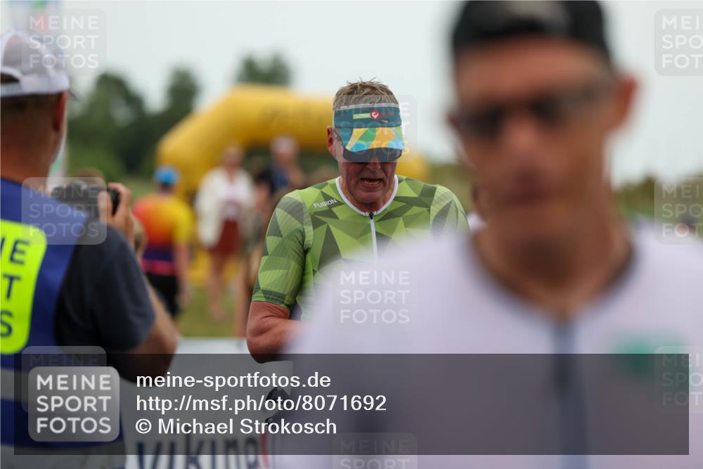 22.06.2025 - Viking Triathlon Michael Strokosch http://msf.ph/oto/8071692 22.06.2025 15:30:51 Ziel 50, 386 meine-sportfotos.de
