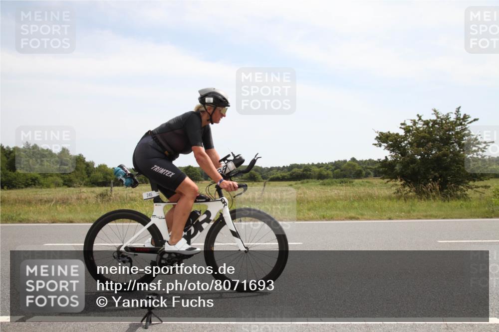 22.06.2025 - Viking Triathlon Yannick Fuchs http://msf.ph/oto/8071693 22.06.2025 12:29:24 Radfahren 195, 245, 437 meine-sportfotos.de
