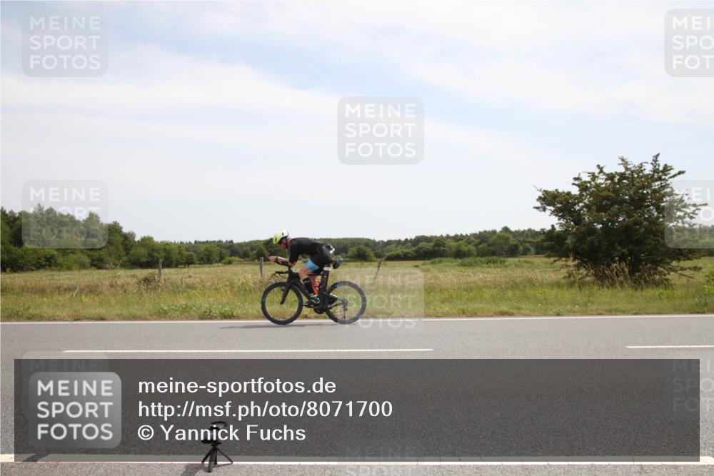 22.06.2025 - Viking Triathlon Yannick Fuchs http://msf.ph/oto/8071700 22.06.2025 12:29:25 Radfahren 195, 245, 437 meine-sportfotos.de