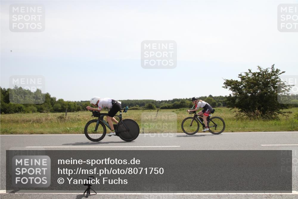 22.06.2025 - Viking Triathlon Yannick Fuchs http://msf.ph/oto/8071750 22.06.2025 11:52:20 Radfahren 43, 44, 54, 320, 335, 361, 431, 521 meine-sportfotos.de