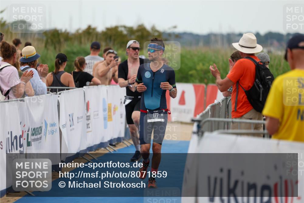 22.06.2025 - Viking Triathlon Michael Strokosch http://msf.ph/oto/8071859 22.06.2025 15:32:24 Ziel 177, 297 meine-sportfotos.de