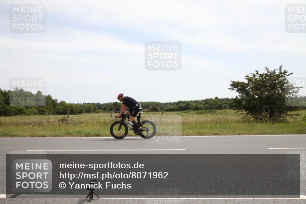 22.06.2025 - Viking Triathlon Yannick Fuchs http://msf.ph/oto/8071962 22.06.2025 12:31:27 Radfahren 306, 332, 548, 603 meine-sportfotos.de