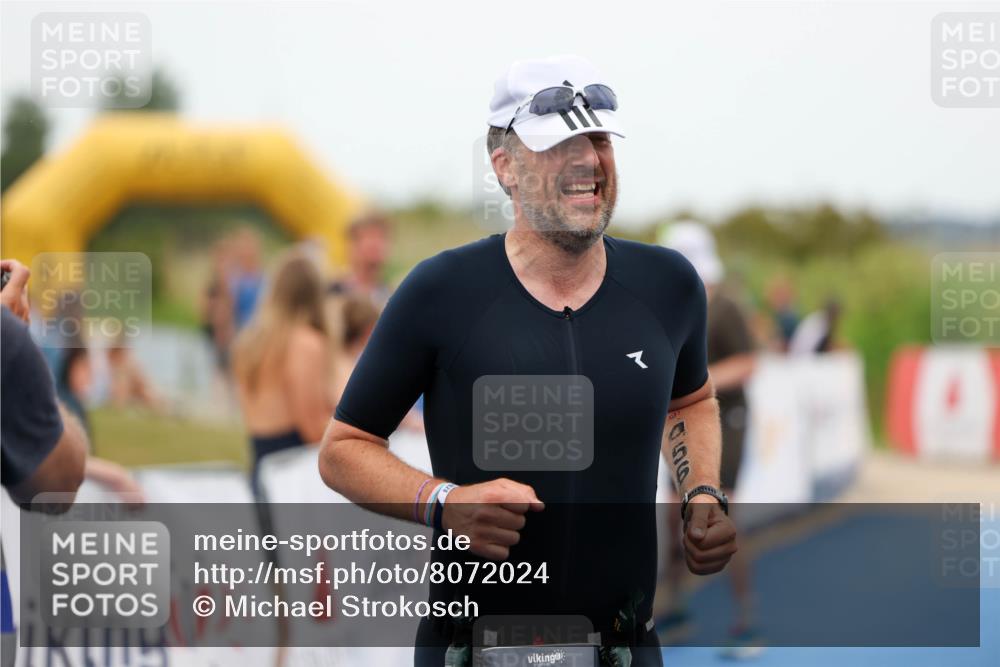 22.06.2025 - Viking Triathlon Michael Strokosch http://msf.ph/oto/8072024 22.06.2025 15:46:50 Ziel 335, 456 meine-sportfotos.de