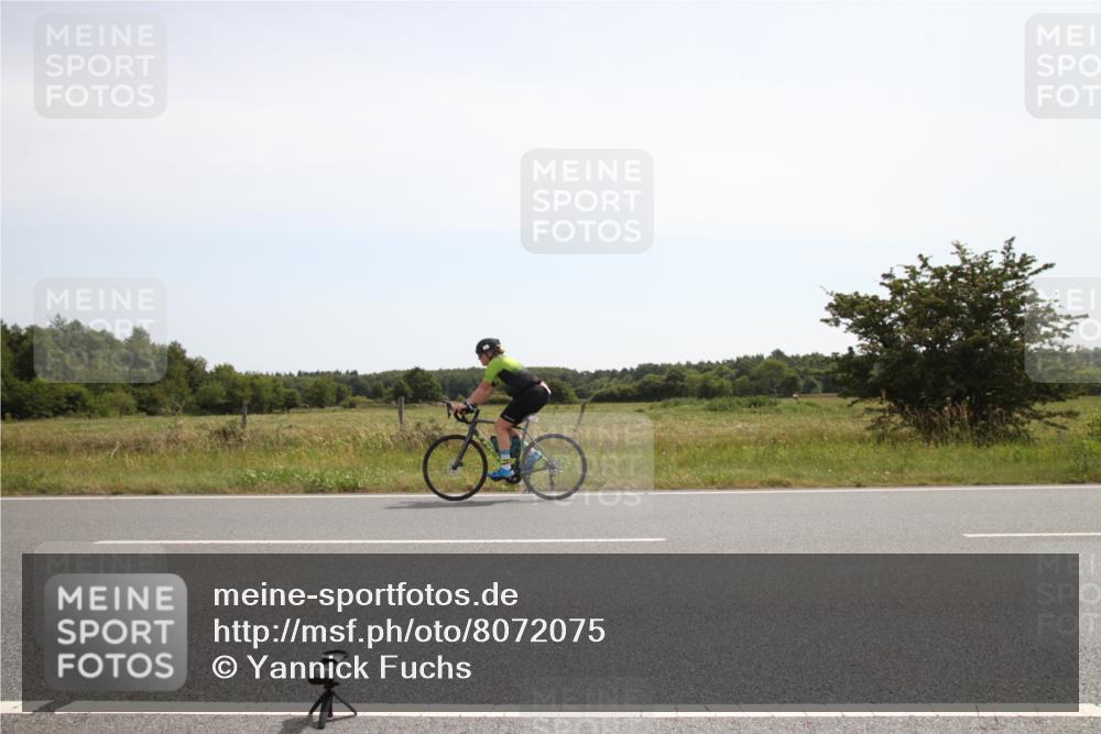 22.06.2025 - Viking Triathlon Yannick Fuchs http://msf.ph/oto/8072075 22.06.2025 11:54:52 Radfahren 25, 66, 89, 311, 636 meine-sportfotos.de