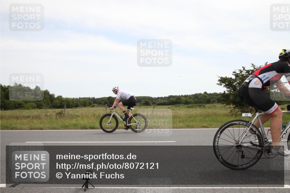 22.06.2025 - Viking Triathlon Yannick Fuchs http://msf.ph/oto/8072121 22.06.2025 12:32:56 Radfahren 315, 381, 658 meine-sportfotos.de
