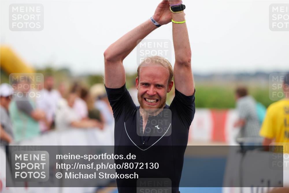 22.06.2025 - Viking Triathlon Michael Strokosch http://msf.ph/oto/8072130 22.06.2025 15:34:36 Ziel 225 meine-sportfotos.de