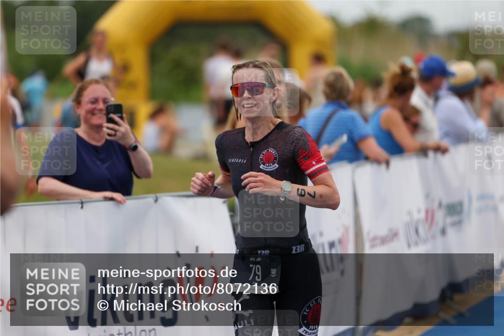 22.06.2025 - Viking Triathlon Michael Strokosch http://msf.ph/oto/8072136 22.06.2025 15:47:31 Ziel 79 meine-sportfotos.de