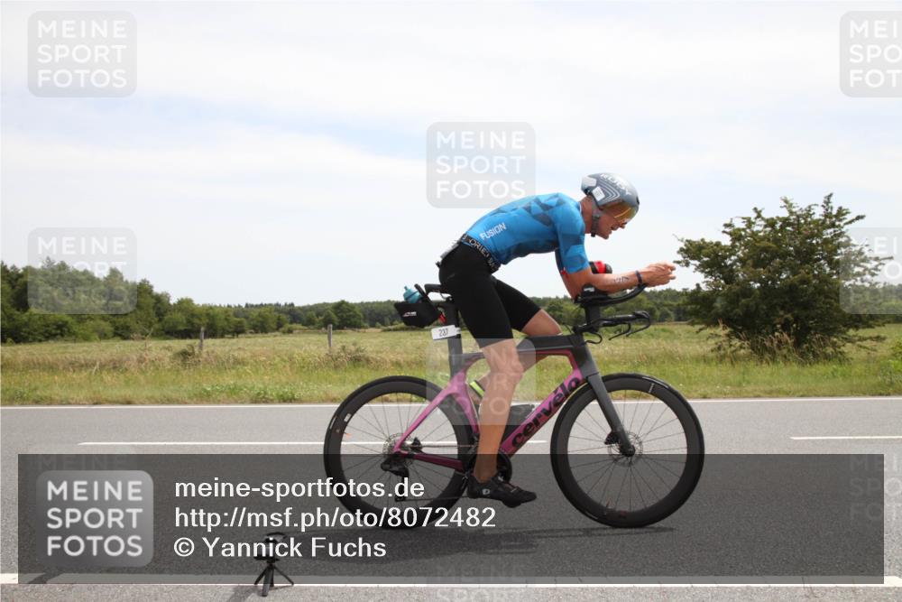 22.06.2025 - Viking Triathlon Yannick Fuchs http://msf.ph/oto/8072482 22.06.2025 12:36:05 Radfahren 237, 440, 453 meine-sportfotos.de