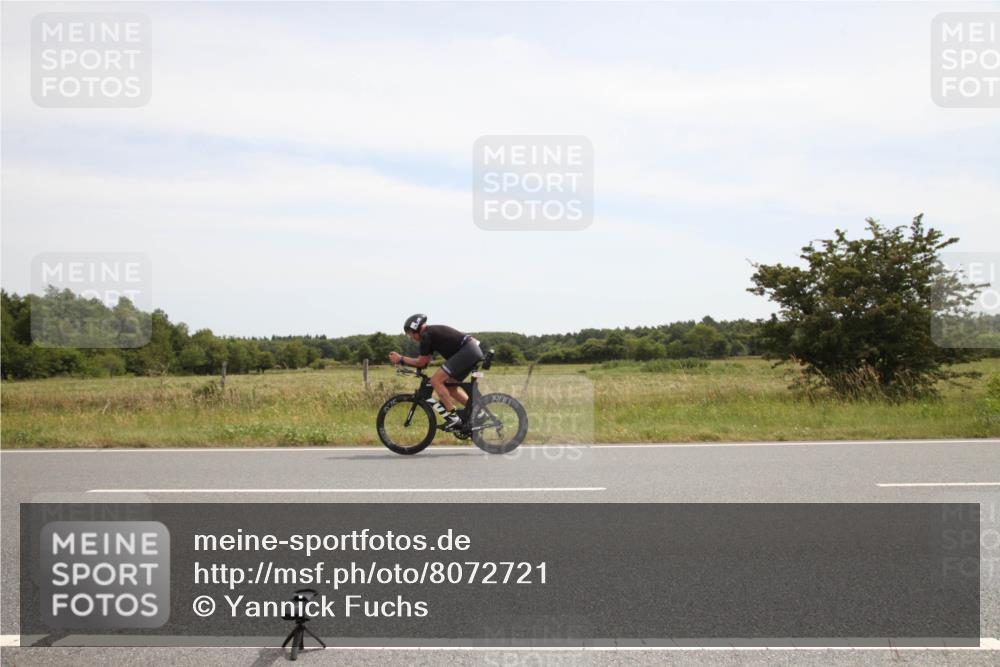 22.06.2025 - Viking Triathlon Yannick Fuchs http://msf.ph/oto/8072721 22.06.2025 12:38:43 Radfahren 106, 242, 653 meine-sportfotos.de