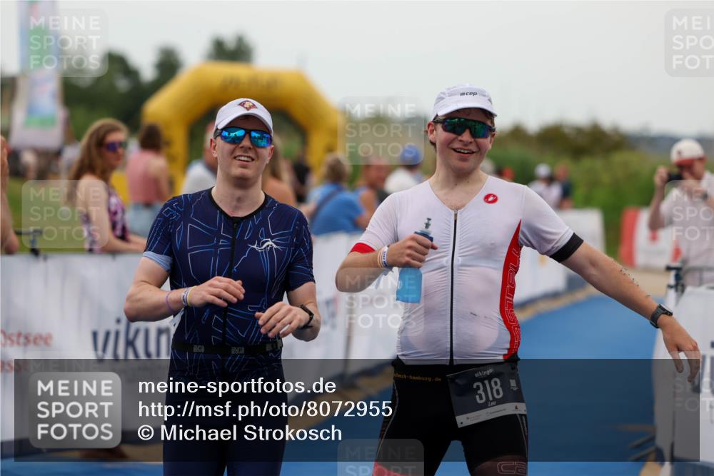 22.06.2025 - Viking Triathlon Michael Strokosch http://msf.ph/oto/8072955 22.06.2025 15:57:00 Ziel 318, 328 meine-sportfotos.de