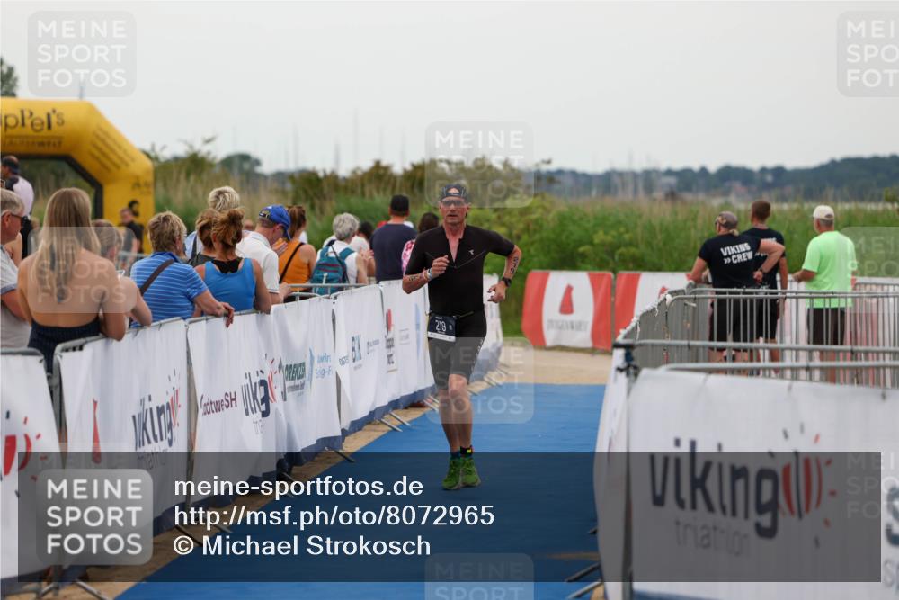 22.06.2025 - Viking Triathlon Michael Strokosch http://msf.ph/oto/8072965 22.06.2025 15:57:44 Ziel 219 meine-sportfotos.de