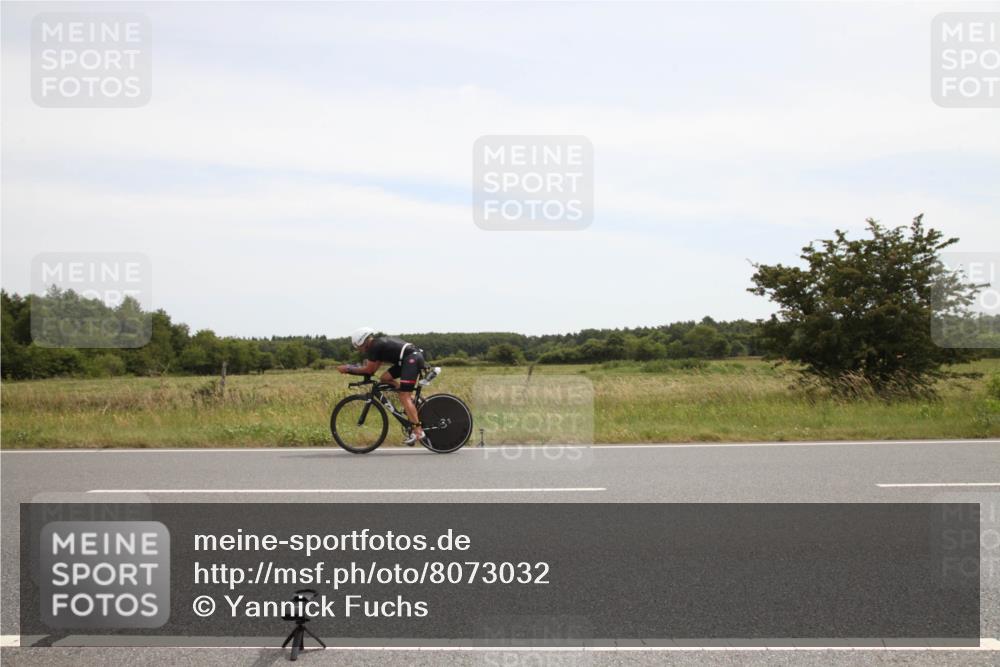22.06.2025 - Viking Triathlon Yannick Fuchs http://msf.ph/oto/8073032 22.06.2025 12:42:09 Radfahren 65, 283 meine-sportfotos.de
