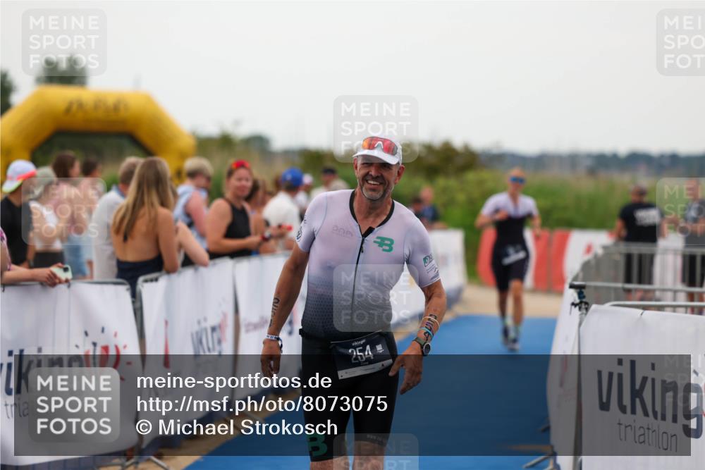 22.06.2025 - Viking Triathlon Michael Strokosch http://msf.ph/oto/8073075 22.06.2025 15:58:46 Ziel 18, 254 meine-sportfotos.de