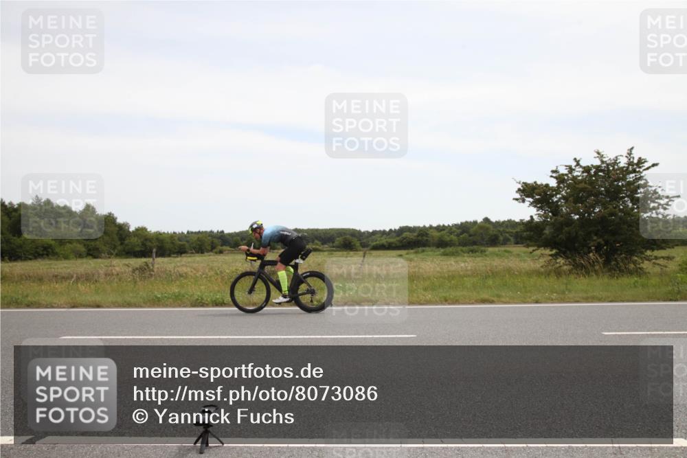 22.06.2025 - Viking Triathlon Yannick Fuchs http://msf.ph/oto/8073086 22.06.2025 12:42:58 Radfahren 146, 181 meine-sportfotos.de
