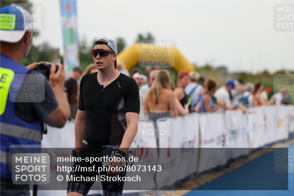 22.06.2025 - Viking Triathlon Michael Strokosch http://msf.ph/oto/8073143 22.06.2025 15:59:12 Ziel 77, 461, 535 meine-sportfotos.de