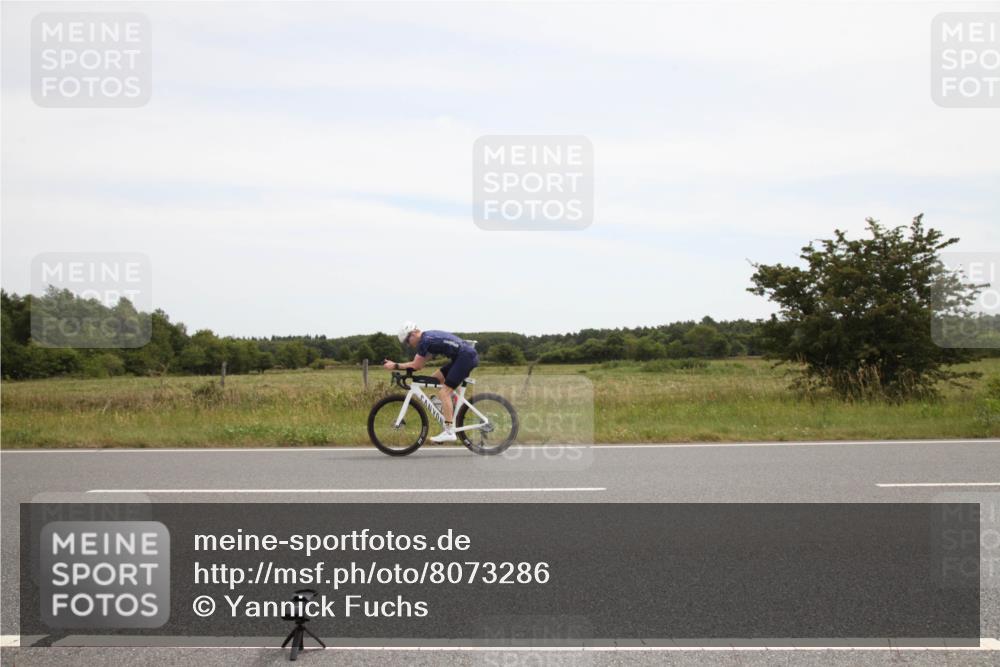 22.06.2025 - Viking Triathlon Yannick Fuchs http://msf.ph/oto/8073286 22.06.2025 12:45:10 Radfahren 43, 328 meine-sportfotos.de