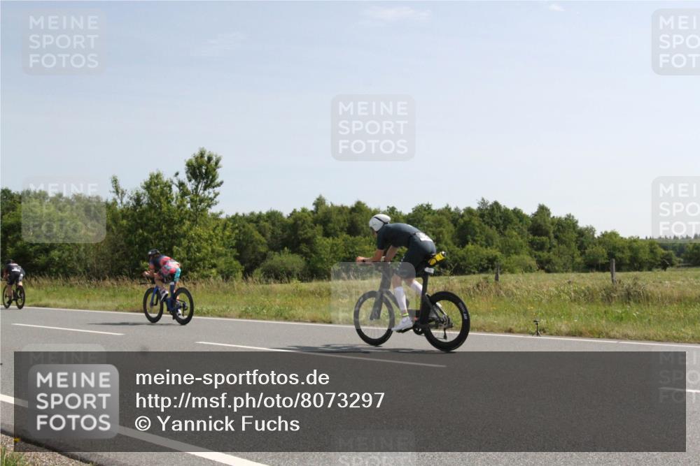22.06.2025 - Viking Triathlon Yannick Fuchs http://msf.ph/oto/8073297 22.06.2025 11:03:16 Radfahren 4, 72, 100, 139, 454, 509, 529, 641 meine-sportfotos.de