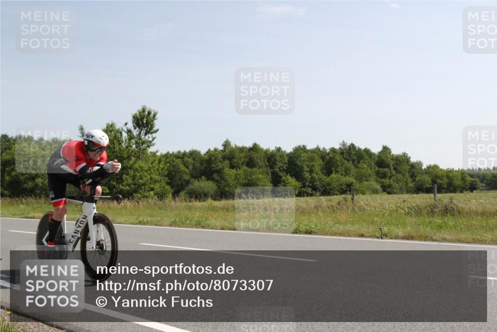 22.06.2025 - Viking Triathlon Yannick Fuchs http://msf.ph/oto/8073307 22.06.2025 11:03:19 Radfahren 4, 100, 509, 529, 641 meine-sportfotos.de
