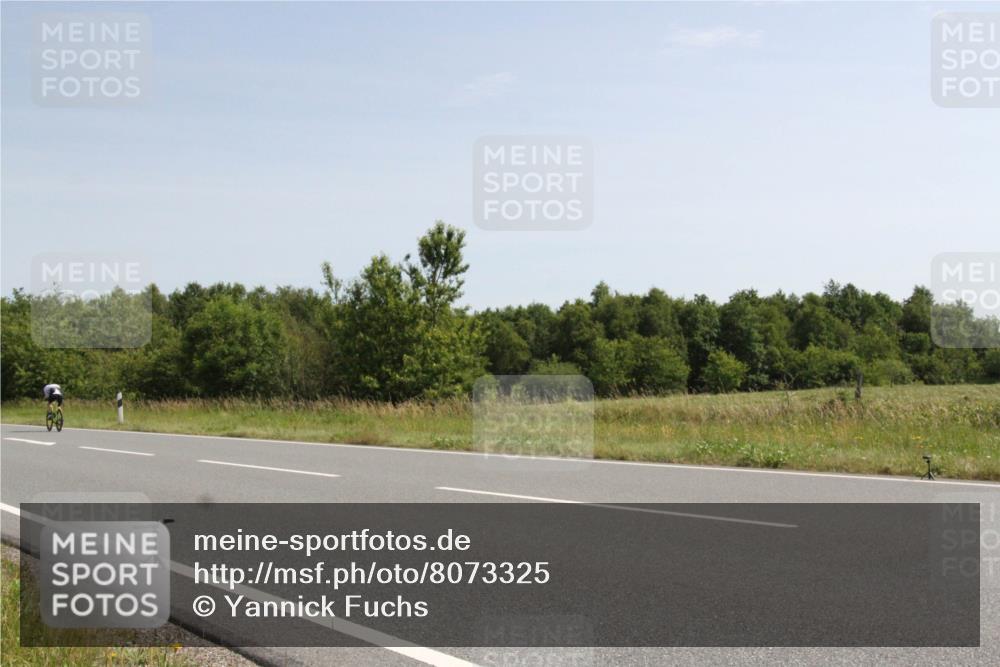 22.06.2025 - Viking Triathlon Yannick Fuchs http://msf.ph/oto/8073325 22.06.2025 11:04:00 Radfahren 86, 180, 386 meine-sportfotos.de
