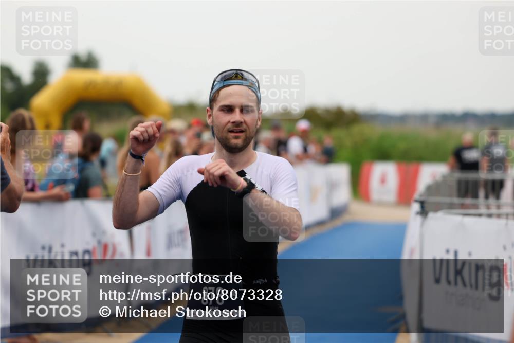 22.06.2025 - Viking Triathlon Michael Strokosch http://msf.ph/oto/8073328 22.06.2025 16:01:15 Ziel 54, 378 meine-sportfotos.de