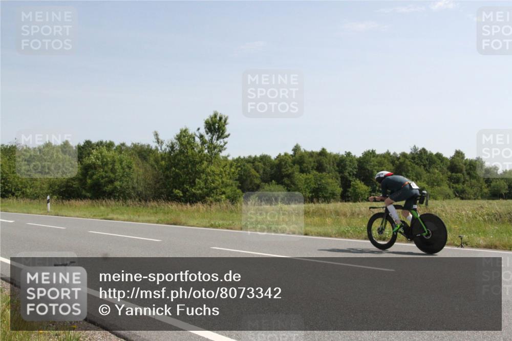 22.06.2025 - Viking Triathlon Yannick Fuchs http://msf.ph/oto/8073342 22.06.2025 11:04:55 Radfahren 156, 167, 182, 370, 557 meine-sportfotos.de