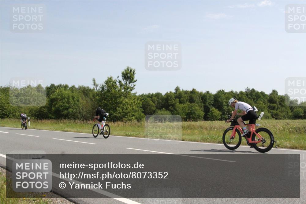 22.06.2025 - Viking Triathlon Yannick Fuchs http://msf.ph/oto/8073352 22.06.2025 11:05:01 Radfahren 156, 182, 370, 553 meine-sportfotos.de
