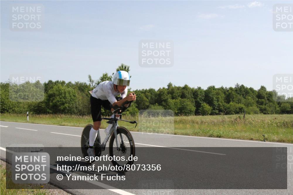 22.06.2025 - Viking Triathlon Yannick Fuchs http://msf.ph/oto/8073356 22.06.2025 11:05:15 Radfahren 324, 628 meine-sportfotos.de