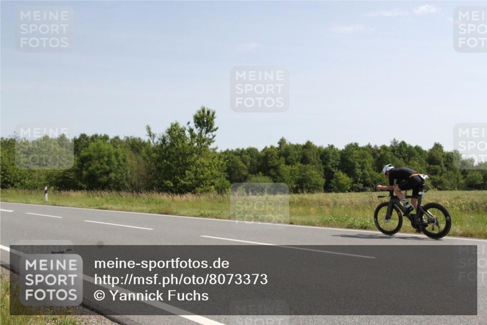 22.06.2025 - Viking Triathlon Yannick Fuchs http://msf.ph/oto/8073373 22.06.2025 11:05:34 Radfahren 93, 254, 408, 657, 661 meine-sportfotos.de