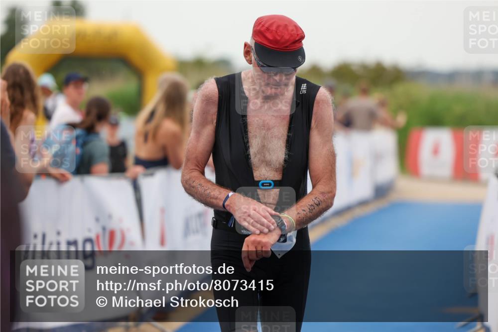 22.06.2025 - Viking Triathlon Michael Strokosch http://msf.ph/oto/8073415 22.06.2025 16:01:40 Ziel 543 meine-sportfotos.de