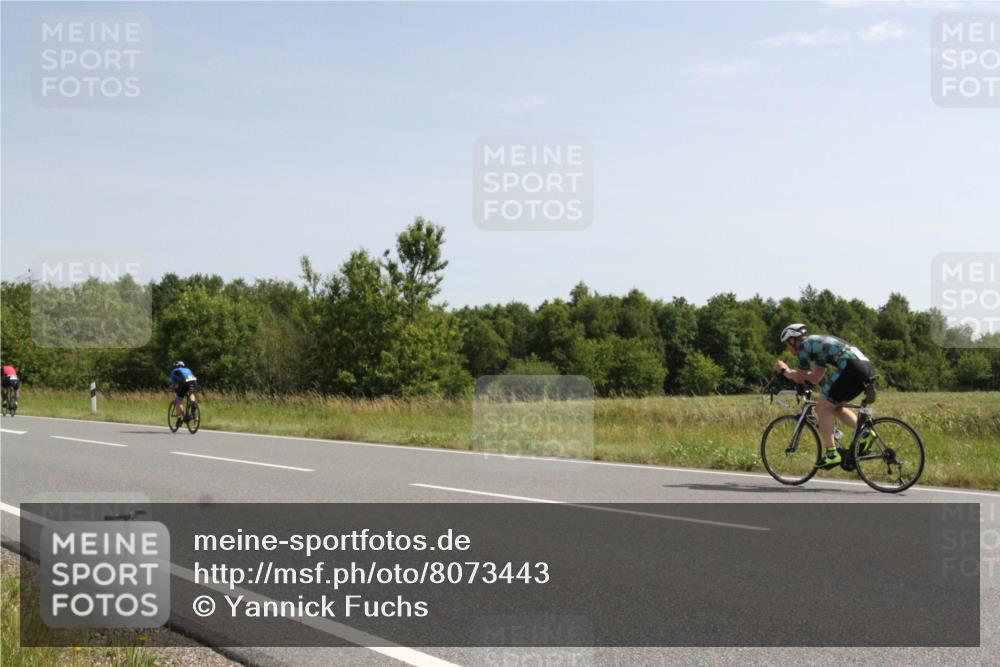 22.06.2025 - Viking Triathlon Yannick Fuchs http://msf.ph/oto/8073443 22.06.2025 11:06:24 Radfahren 89, 110, 153, 361, 376, 642 meine-sportfotos.de