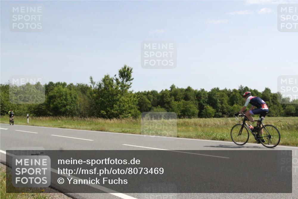 22.06.2025 - Viking Triathlon Yannick Fuchs http://msf.ph/oto/8073469 22.06.2025 11:06:42 Radfahren 10, 41, 54, 81, 148, 181, 194, 275, 389, 505, 624, 625 meine-sportfotos.de