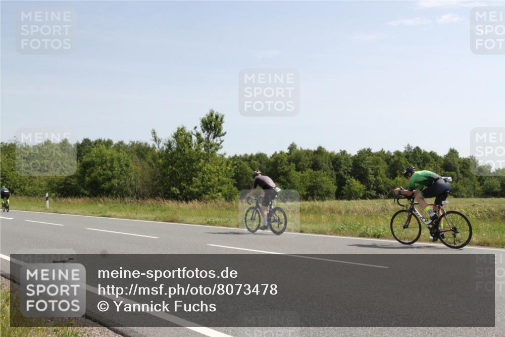 22.06.2025 - Viking Triathlon Yannick Fuchs http://msf.ph/oto/8073478 22.06.2025 11:06:46 Radfahren 41, 54, 81, 181, 194, 275, 505, 538, 624 meine-sportfotos.de
